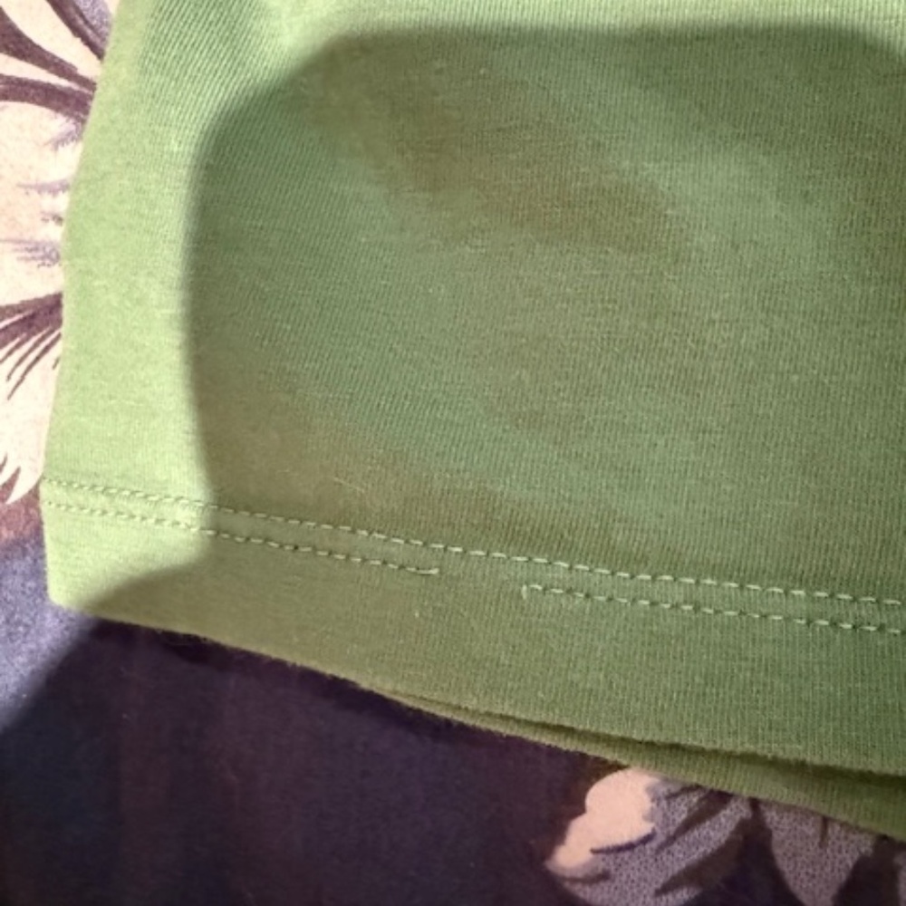 Crop tops - Picture 3 of 4